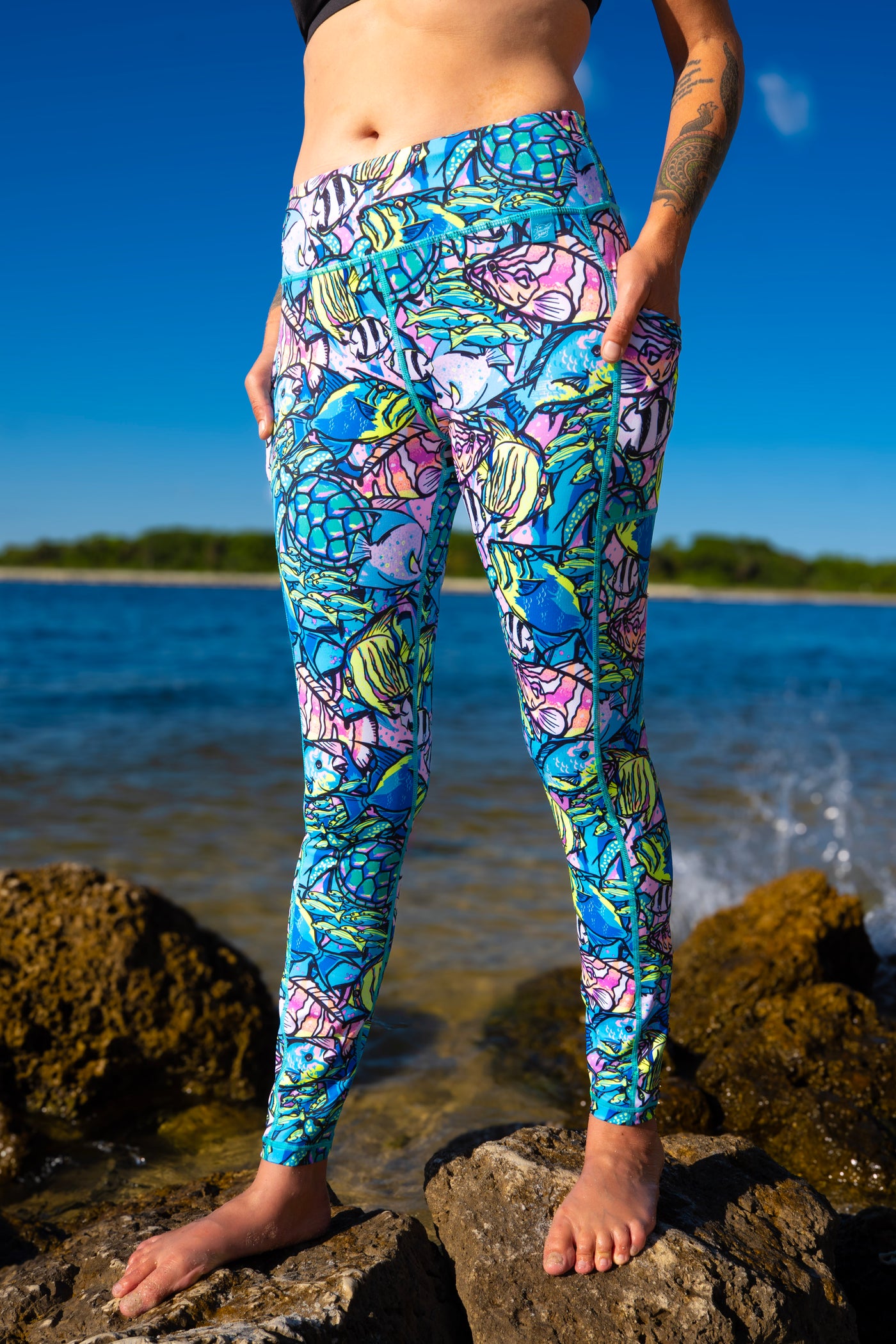 Eco-Friendly Neon Fish Frenzy Contour Leggings